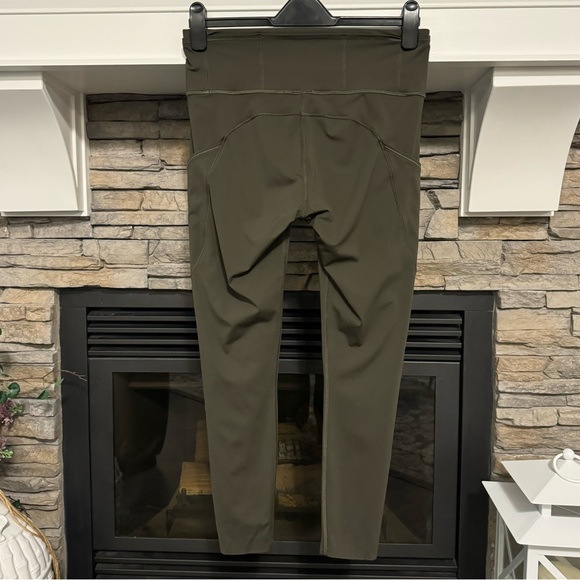 Lululemon Fast and Free Leggings Nulux, Size 10/Large. - Picture 2 of 4